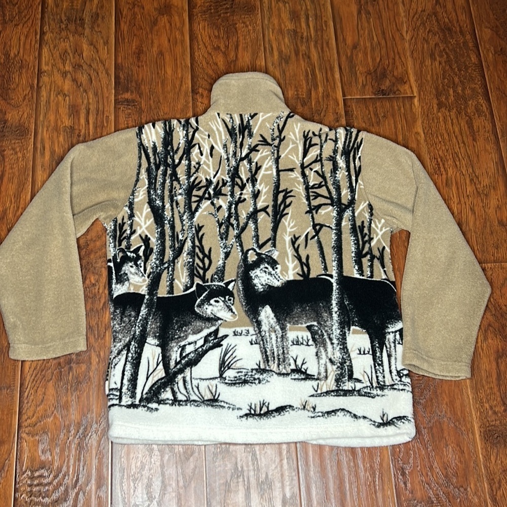 Fluid Fleece Wolf Graphic Full Zippered Sweater size Medium - Picture 2 of 10